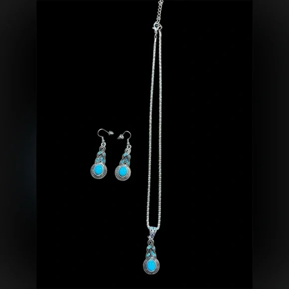 Elegant Silver and Faux Turquoise Jewelry Set - Picture 1 of 4
